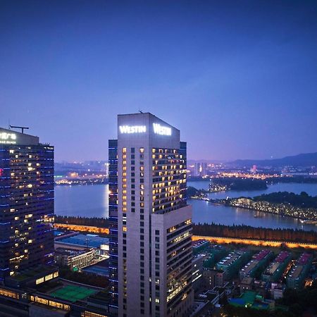 The Westin Nanjing Xuanwu Lake Buitenkant foto