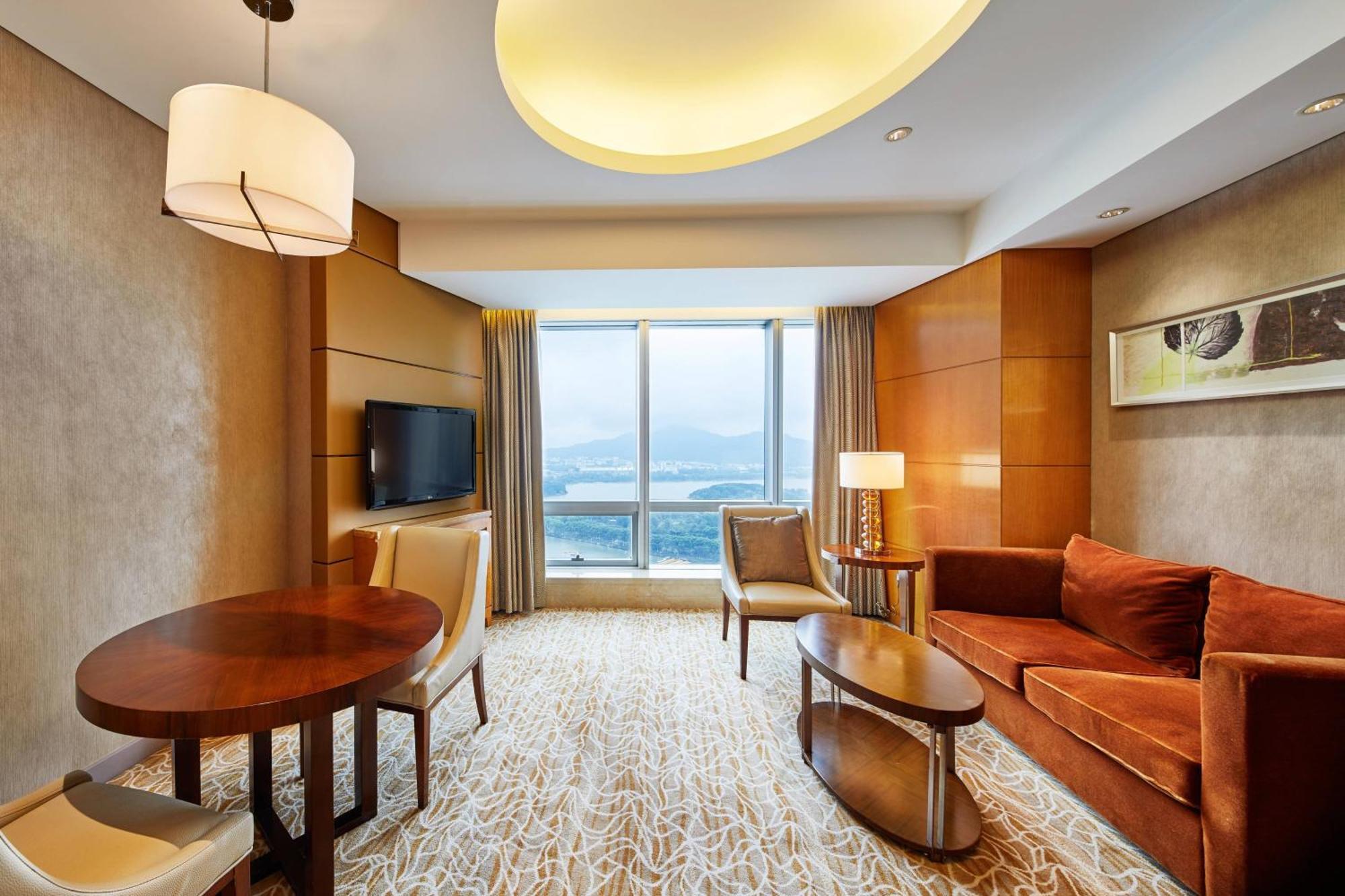 The Westin Nanjing Xuanwu Lake Buitenkant foto