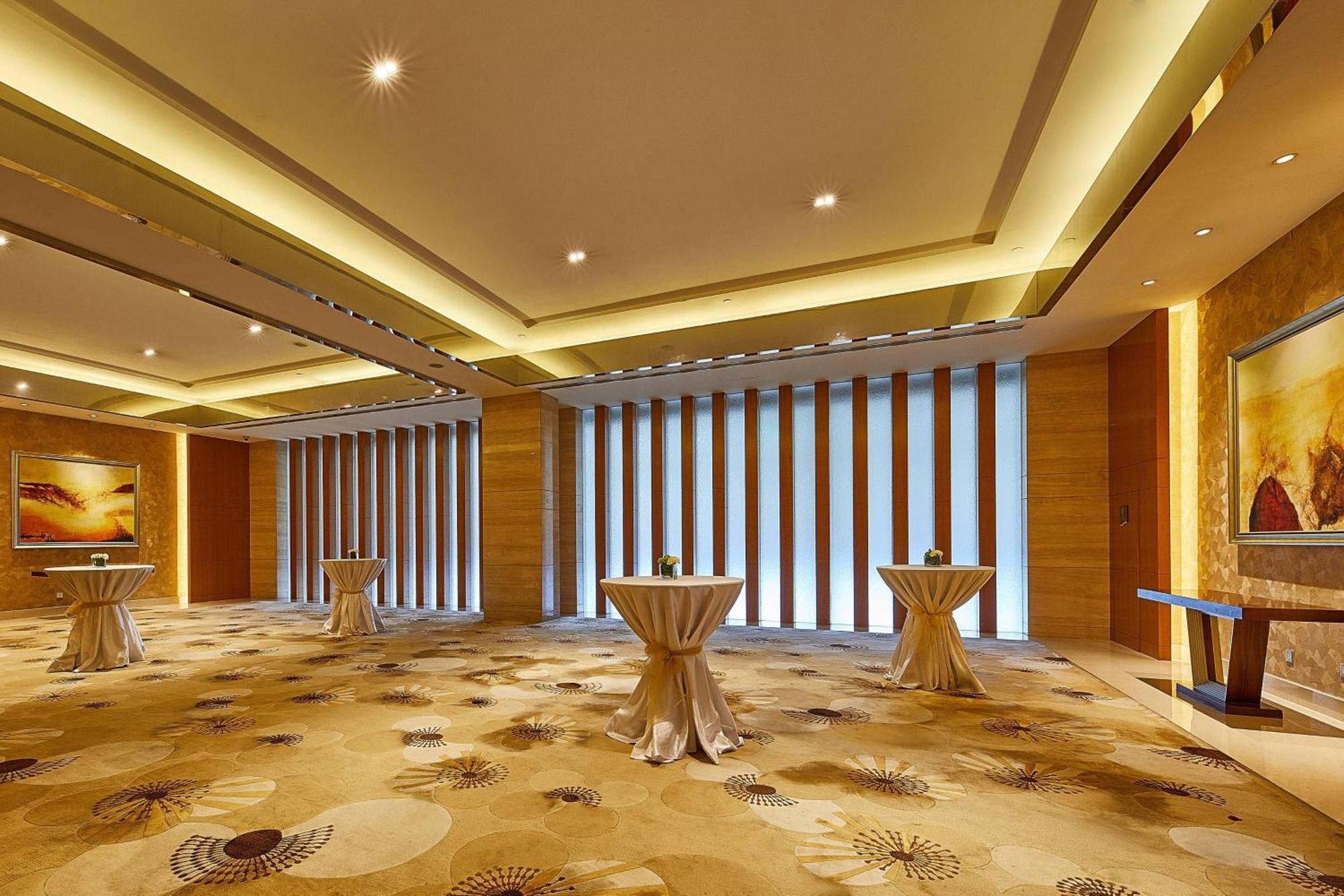 The Westin Nanjing Xuanwu Lake Buitenkant foto