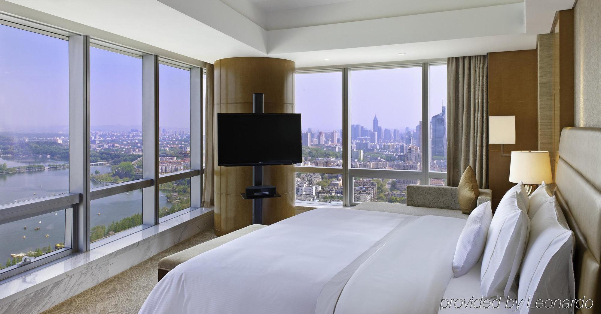 The Westin Nanjing Xuanwu Lake Buitenkant foto