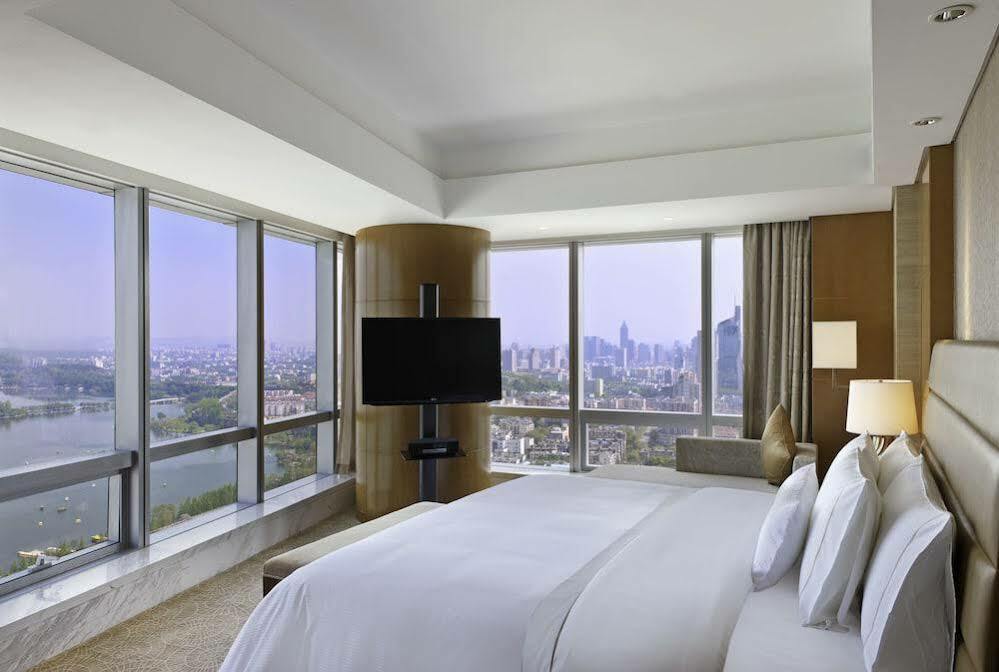 The Westin Nanjing Xuanwu Lake Buitenkant foto